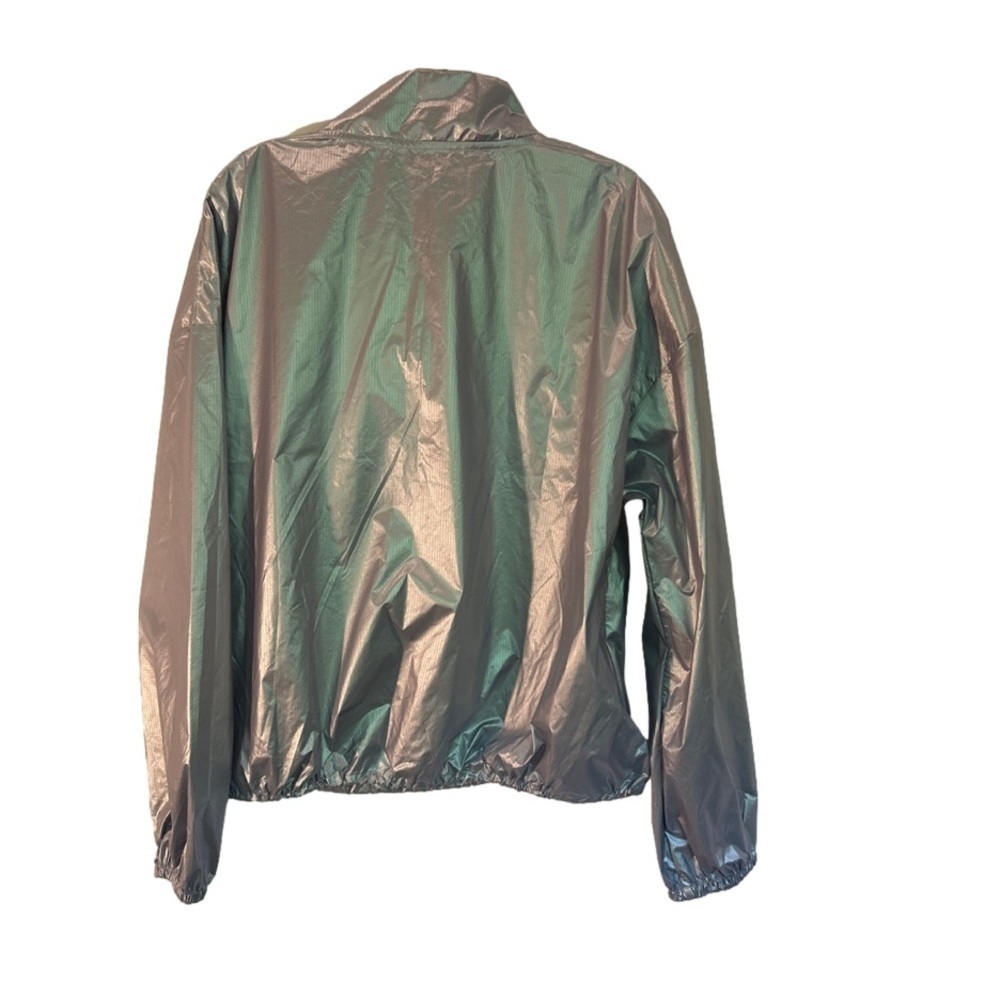 Under Armour NWT Women’s Metallic Lavender Windbreaker popover - Picture 2 of 4